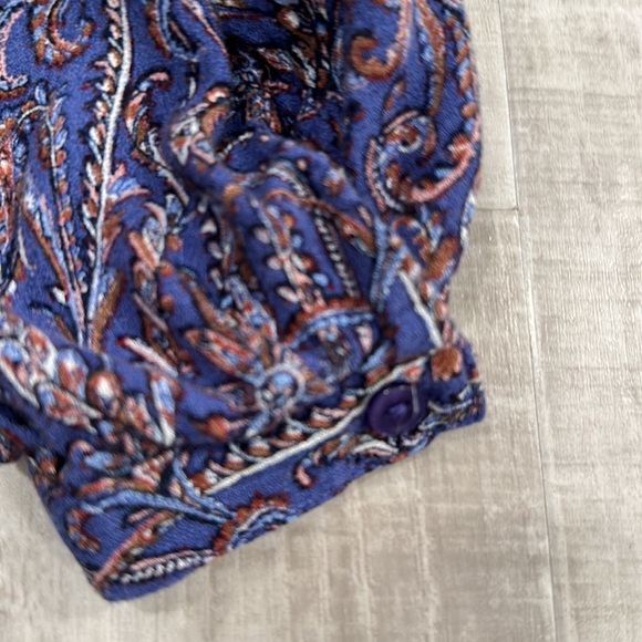 Lucky Brand Women's Blue Long Sleeve Smocked top - Picture 4 of 7